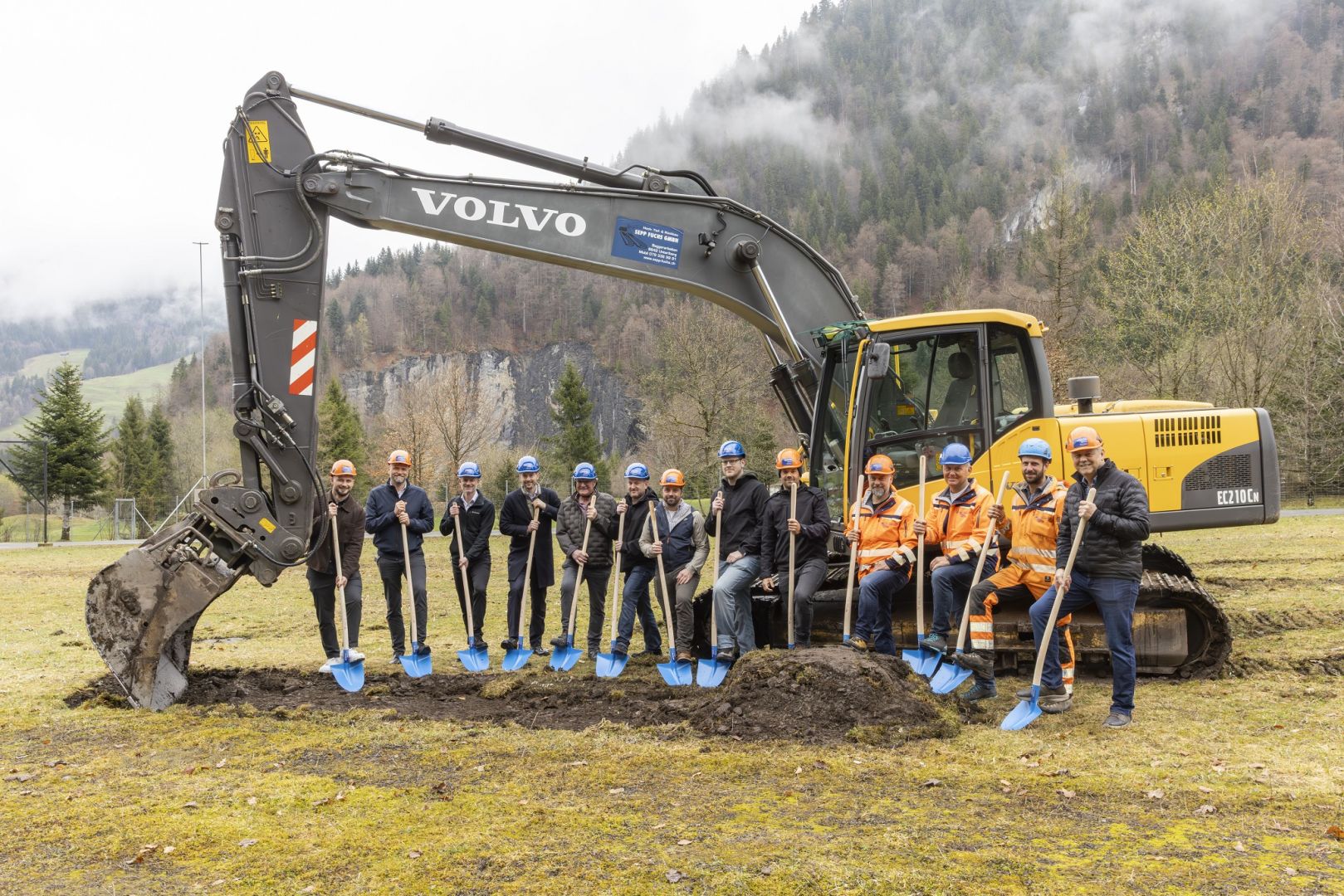 Bau von Werkstatt- und Lagerhalle bei Rheinmetall in Studen/SZ stärkt regionale Wertschöpfung und schafft bis zu 30 neue Arbeitsplätze