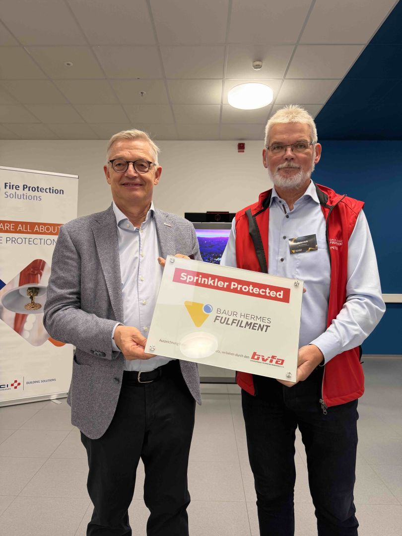 Baur Hermes Fulfilment mit Sprinkler Protected Award ausgezeichnet