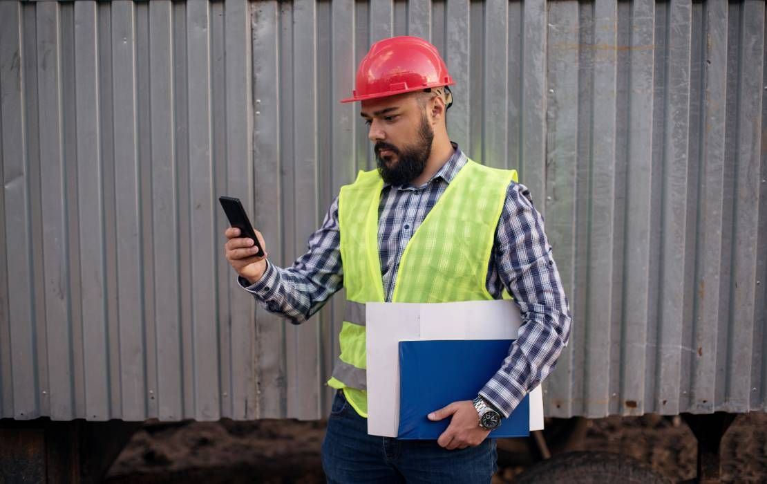 Baustellen sind Ihr Einsatzgebiet? » Arbeitszeiten zeitsparend mobil erfassen