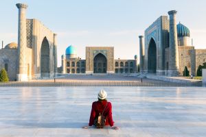 Bavaria Fernreisen: Neue Rundreisen durch Zentralasien entlang der Seidenstraße