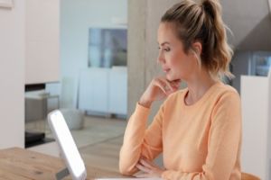 Beurer – Vielfältige Auswahl an Tageslichtlampen für mehr Wohlbefinden in der dunklen Jahreszeit