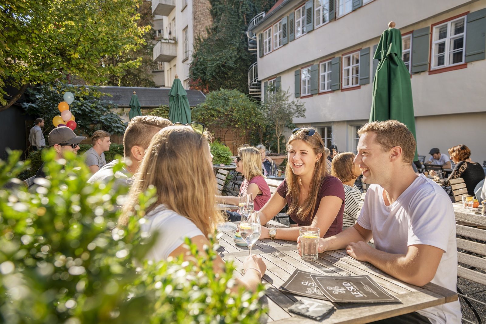 Biergärten in Konstanz: Einkehren nach Stadtbummel, im Grünen oder direkt am Bodensee – kleine Paradiese inklusive...