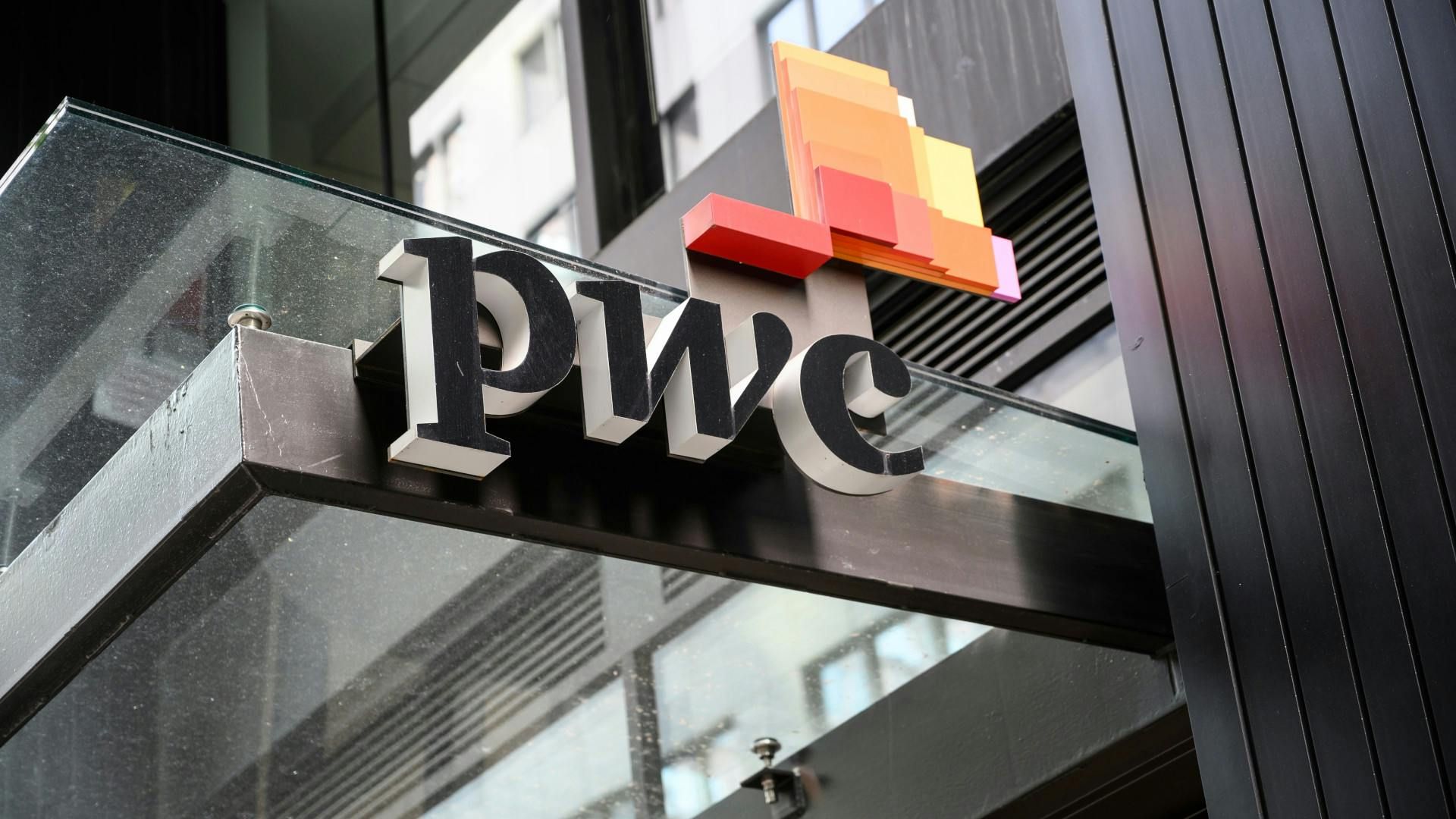 Big Four im Umbruch: PwC zieht der Konkurrenz davon