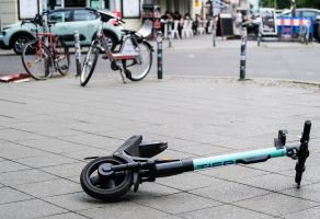 Blindenverband klagt wegen E-Scootern