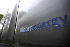 Bloom Energy erhält Milliarden-Impuls – Auftrag und Kreditlinie befeuern Wachstumsfantasie
