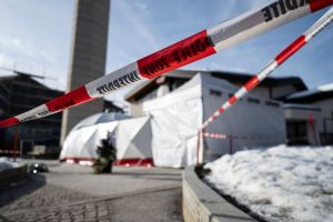 Brand an Gedenkstätte für Brand-Opfer in Crans-Montana