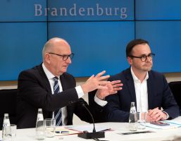 Brandenburger SPD und CDU stellen Koalitionsvertrag vor