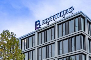 Brenntag: Auf Sparkurs durch die Chemiekrise
