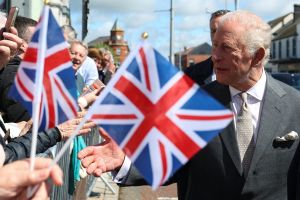 Britisches Königspaar besucht Nordirland