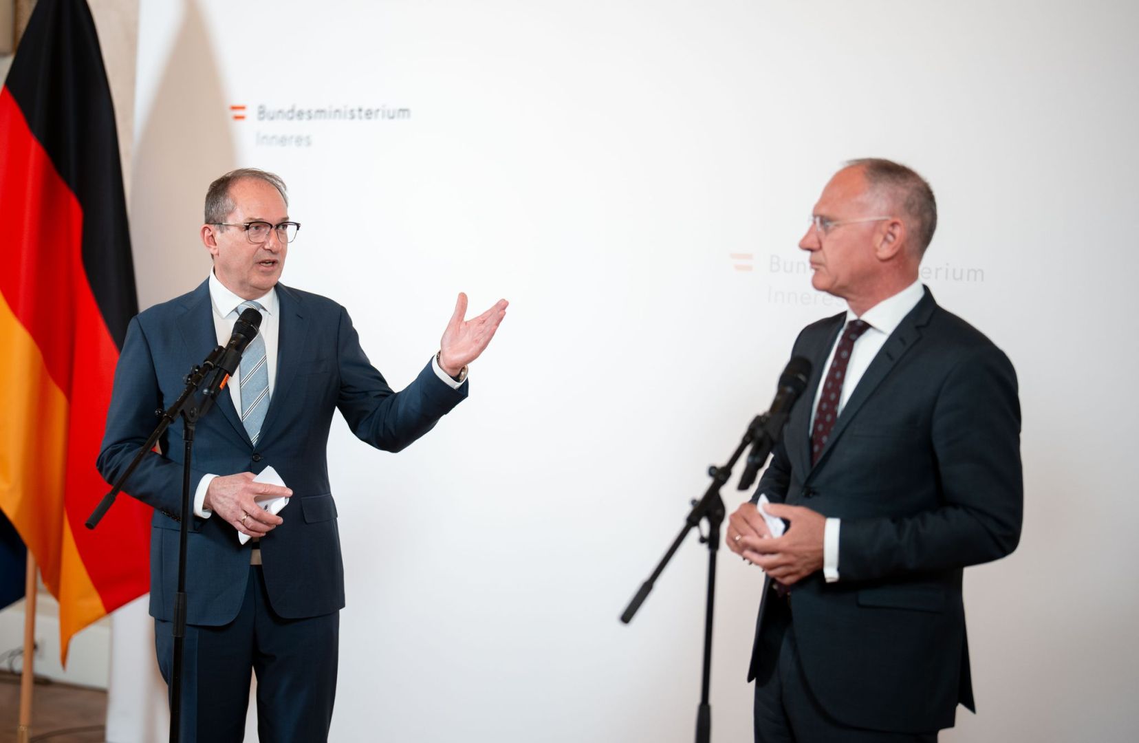 Bundesinnenminister Dobrindt in Österreich