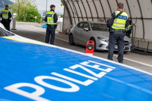 Bundespolizei kontrolliert Grenzübergang Kiefersfelden