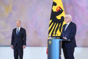 Bundespräsident Steinmeier entlässt die Bundesregierung