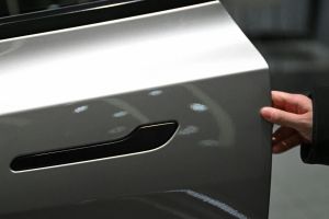 China verbietet versenkbare Auto-Türgriffe – Sicherheitsbedenken treffen Tesla & Co.