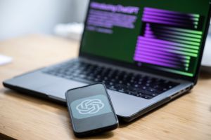 Das Programm ChatGPT auf veschiedenen Geräten