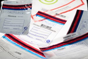 DEBASAFE® Safebags: zuverlässige Lösungen für die Sicherheit des Bargeldkreislaufs