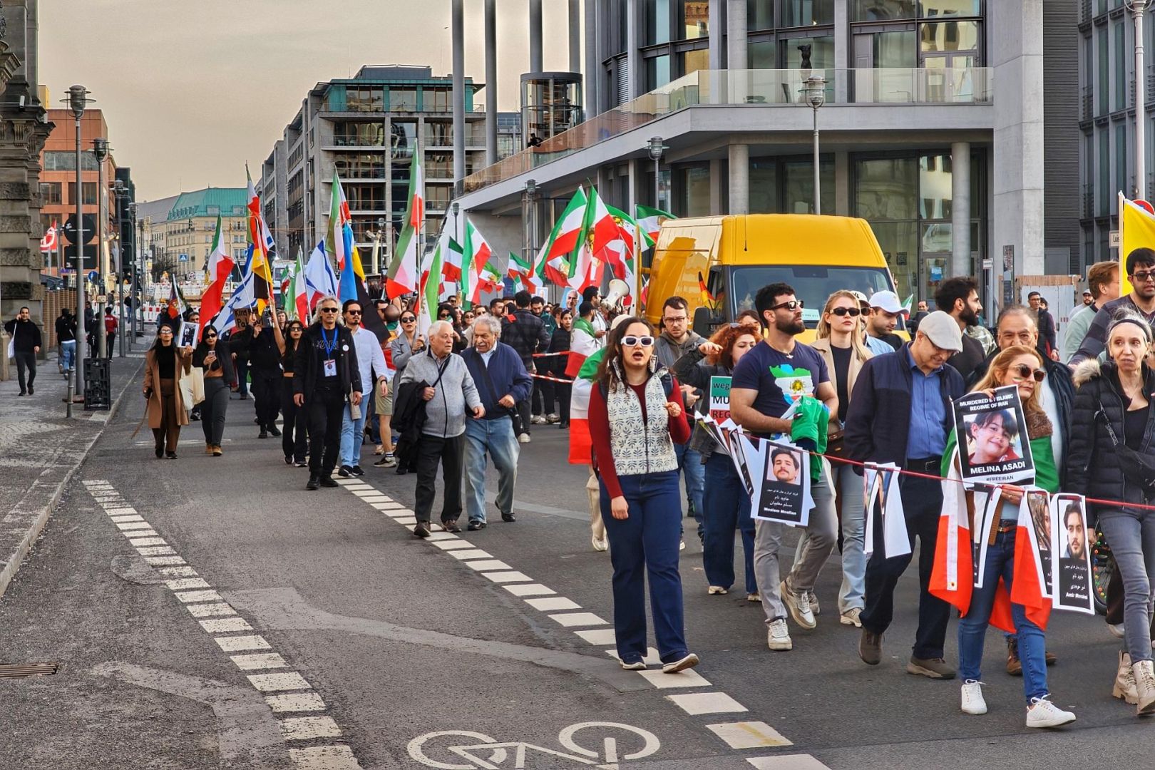 Demo für Regime-Wechsel im Iran (Archiv)