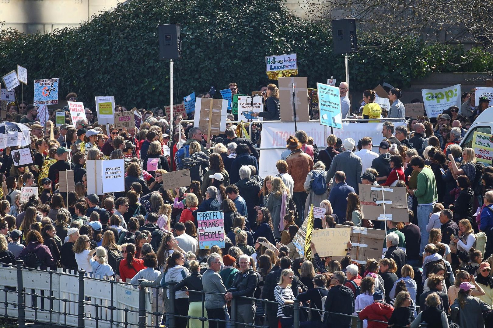 Demo gegen Kürzungen im Gesundheitswesen am 15.04.2026