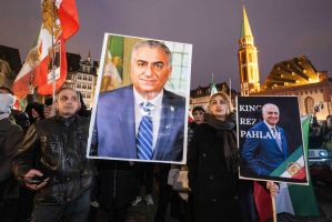 Demonstration gegen das Regime im Iran