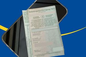 Deutschland verabschiedet den Papier-Fahrzeugschein – und macht das Smartphone zum Fahrzeugausweis