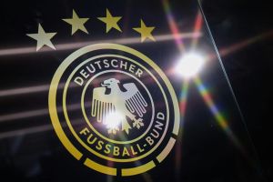 DFB streicht Schwarz-Rot-Gold: Verband präsentiert neues Logo ohne Nationalfarben