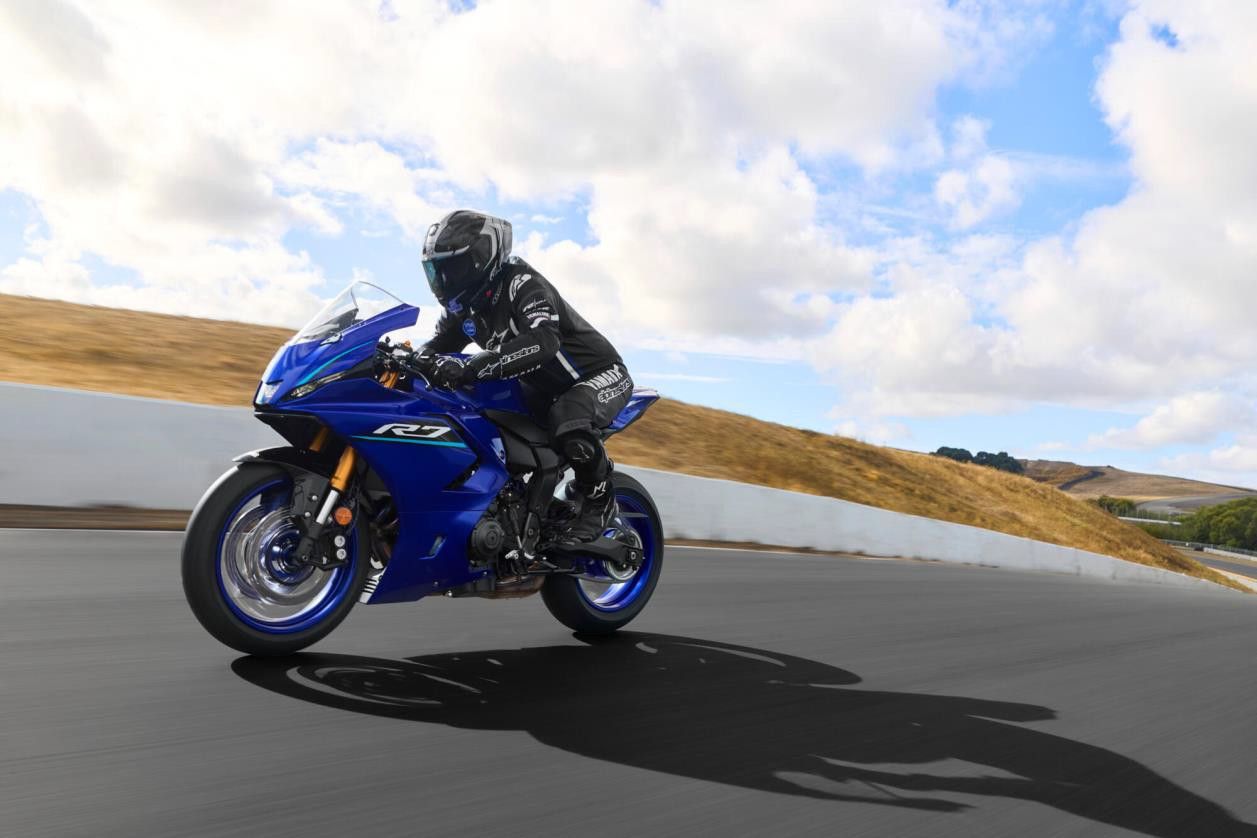 Die neue Yamaha R7