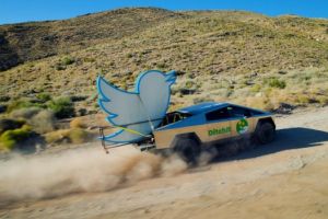 Ditchit sprengt den ikonischen Twitter-Vogel zur Eröffnung des lokalen Marktplatzes in die Luft