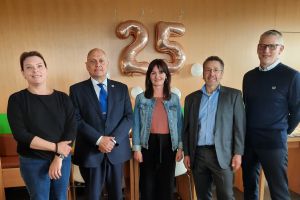 Doppelter Grund zu feiern: Zwei 25-jährige Firmenjubiläen bei der BKK ProVita
