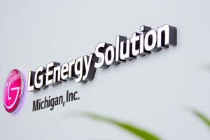 E-Auto-Blutbad: Batterie-Gigant LGES stürzt ins Bodenlose