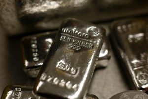 Edelmetallboom: Warum Silber Gold weit hinter sich lässt