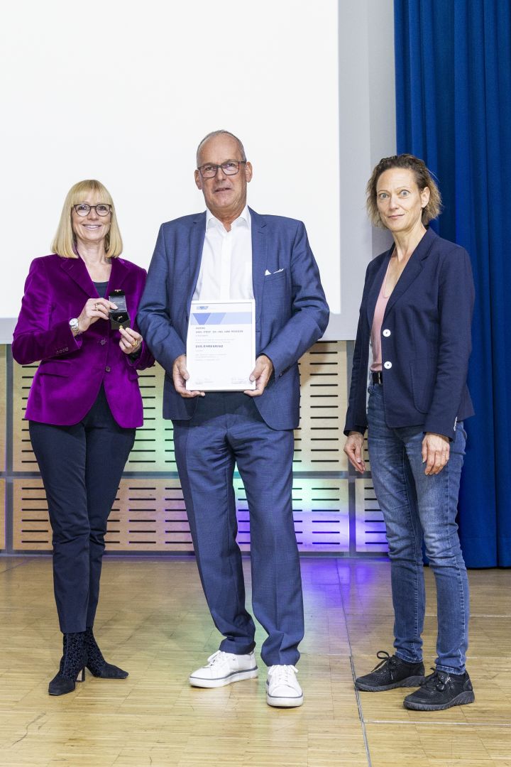 Ehrungen im DVS: Drei DVS-Ehrenringe verliehen