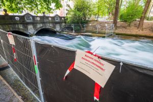 Eisbachwelle weiterhin gesperrt
