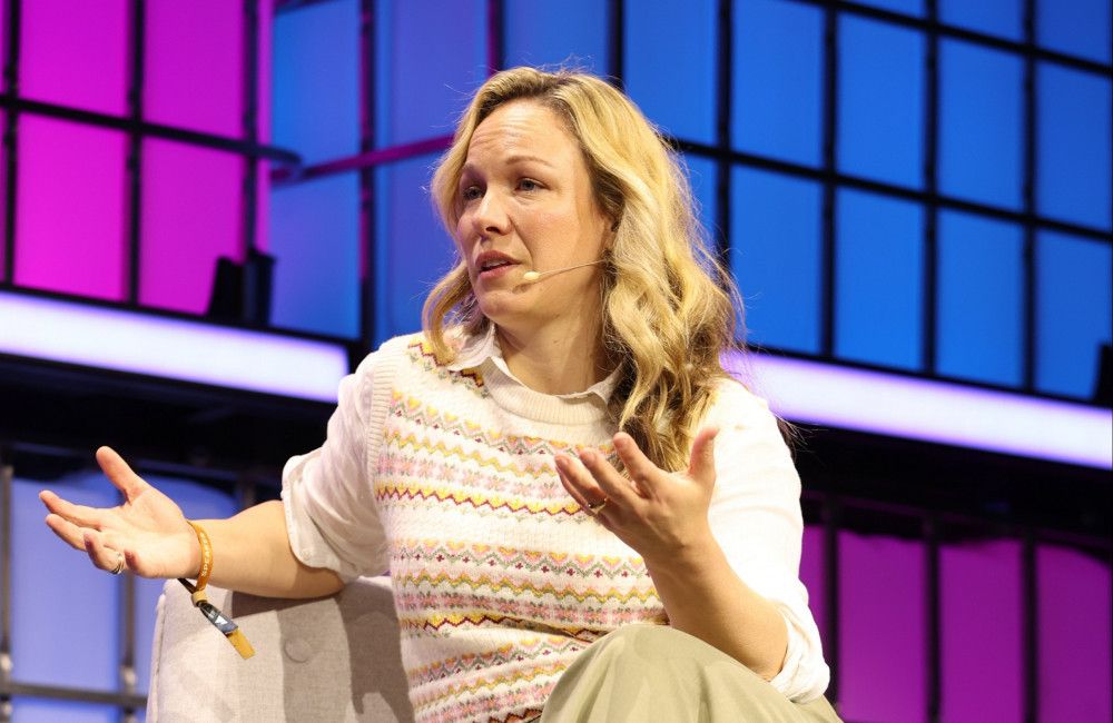 Eline Van der Velden, Schöpferin der KI-Schauspielerin Tilly Norwood, hat Morddrohungen erhalten.