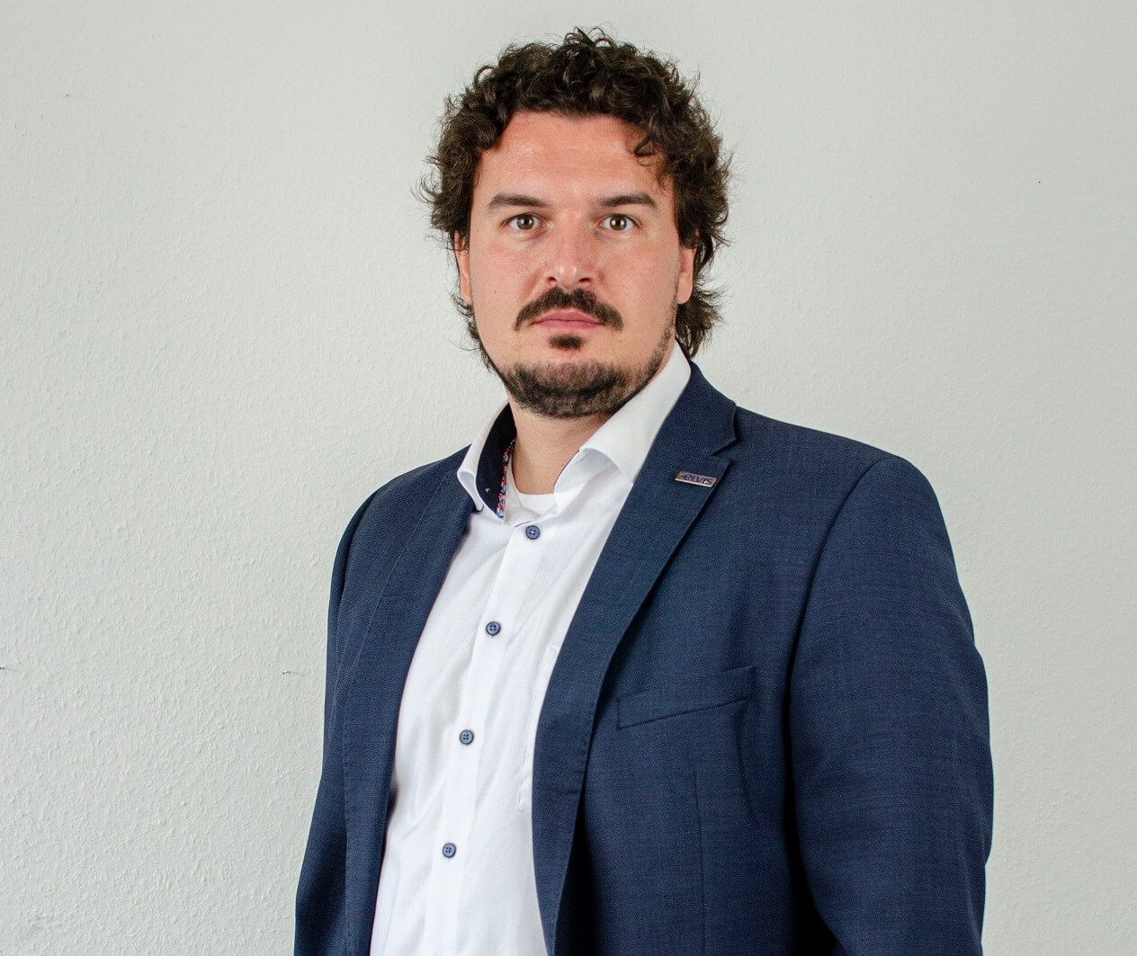 ELVIS Marktreport: Hohe Auslastung trifft auf wachsende Unsicherheit in der Transportbranche