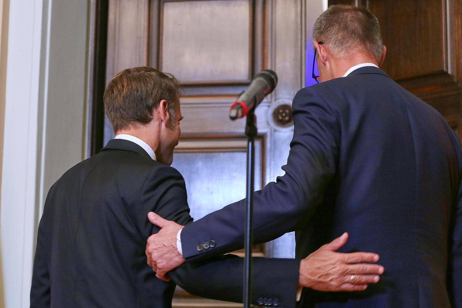 Emmanuel Macron und Friedrich Merz (Archiv)