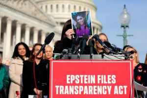 Epstein-Akten veröffentlicht: Diese Prominenten tauchen in den Dokumenten auf