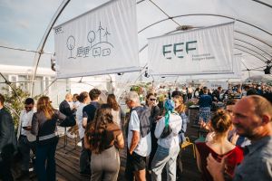 Erneuerbare Energien Fabrik eröffnet feierlich neues Büro in Hamburg