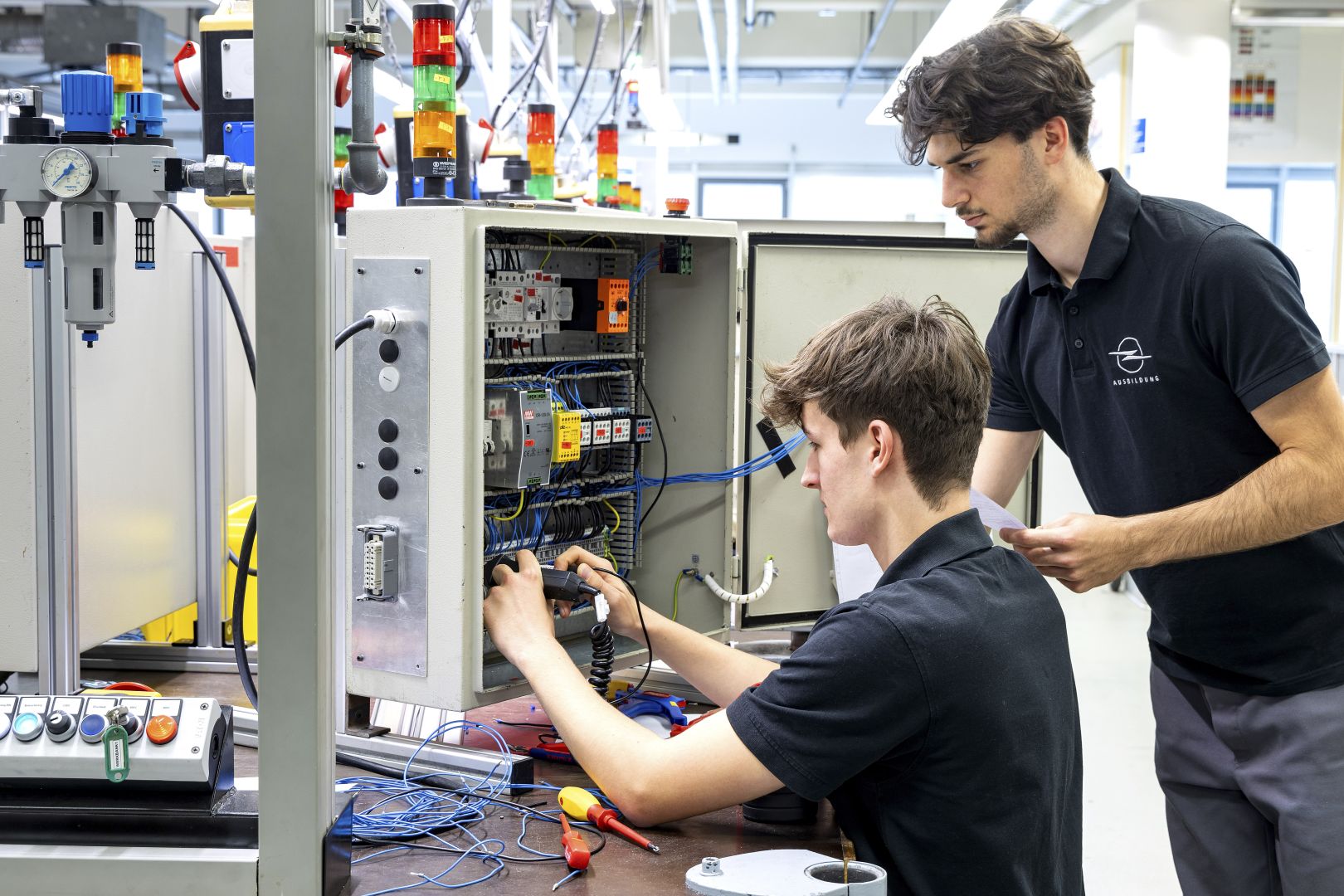 Erneut Branchensieger: Opel ist zum zweiten Mal in Folge Deutschlands bester Ausbilder in der Automobilbranche