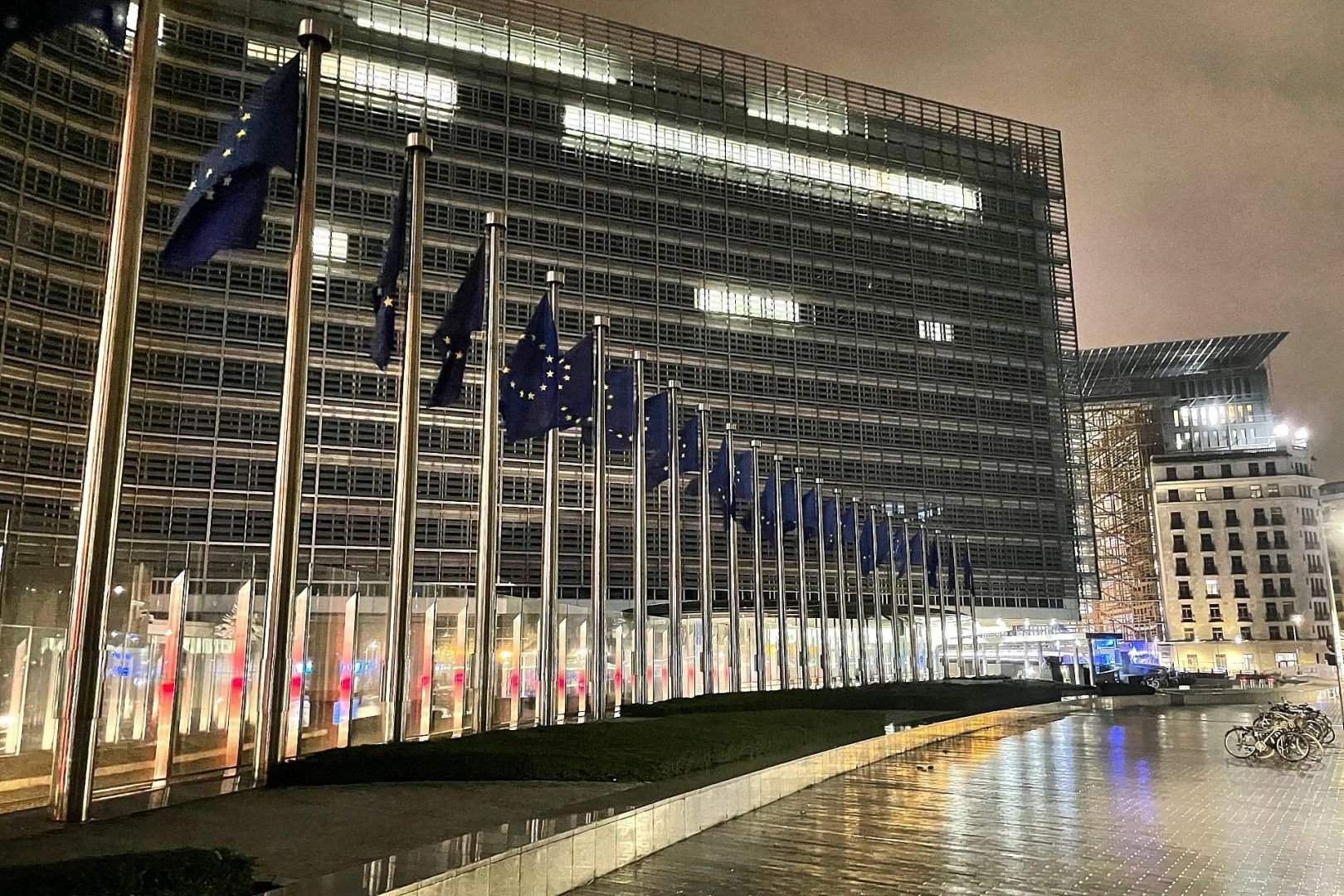 EU-Gebäude am 19.12.2025