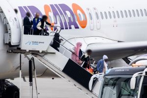 EU-Resettlement-Flug aus Kairo in Hannover gelandet