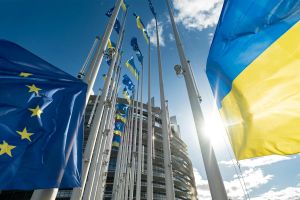 EU überweist weitere Milliardenhilfen an die Ukraine