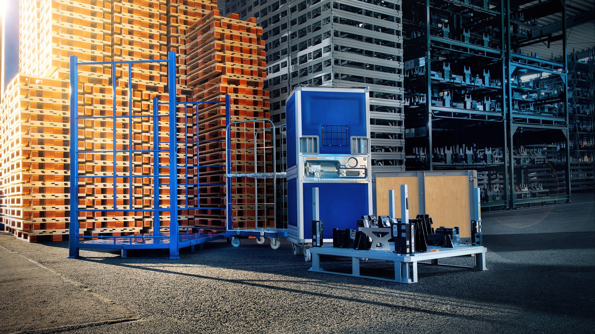 Flexible Verpackungs- und Transportlösungen für Industry,  Automotive, Tires & Wheels und Food & Retail