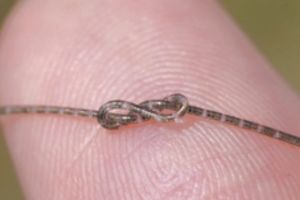 Forschungsteam bringt einen kompletten Computer in einem dünnen Faden unter