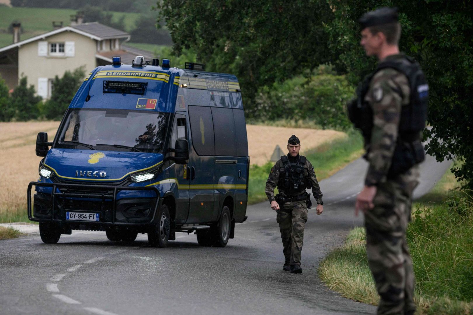 Frankreich erschüttert nach Fund von toter Elfjährigen