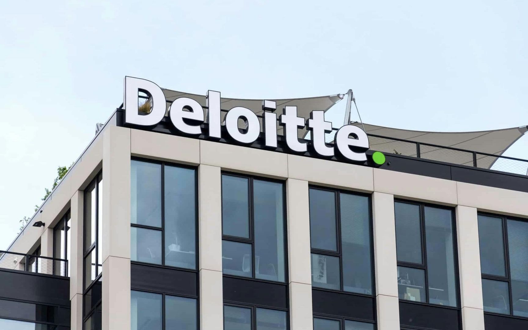 FRC nimmt Deloitte und Azets wegen Stenn-Audits ins Visier