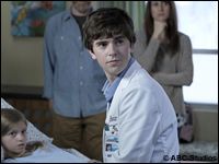 Freddie Highmore dreht französische Serie
