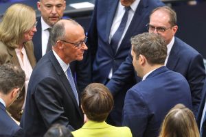 Friedrich Merz bekommt Glückwünsche nach der Kanzlerwahl am 06.05.2025