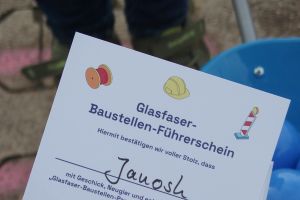 Frühling in Beverungen: sewikom bringt Glasfaser zum Anfassen aufs Blütenfest