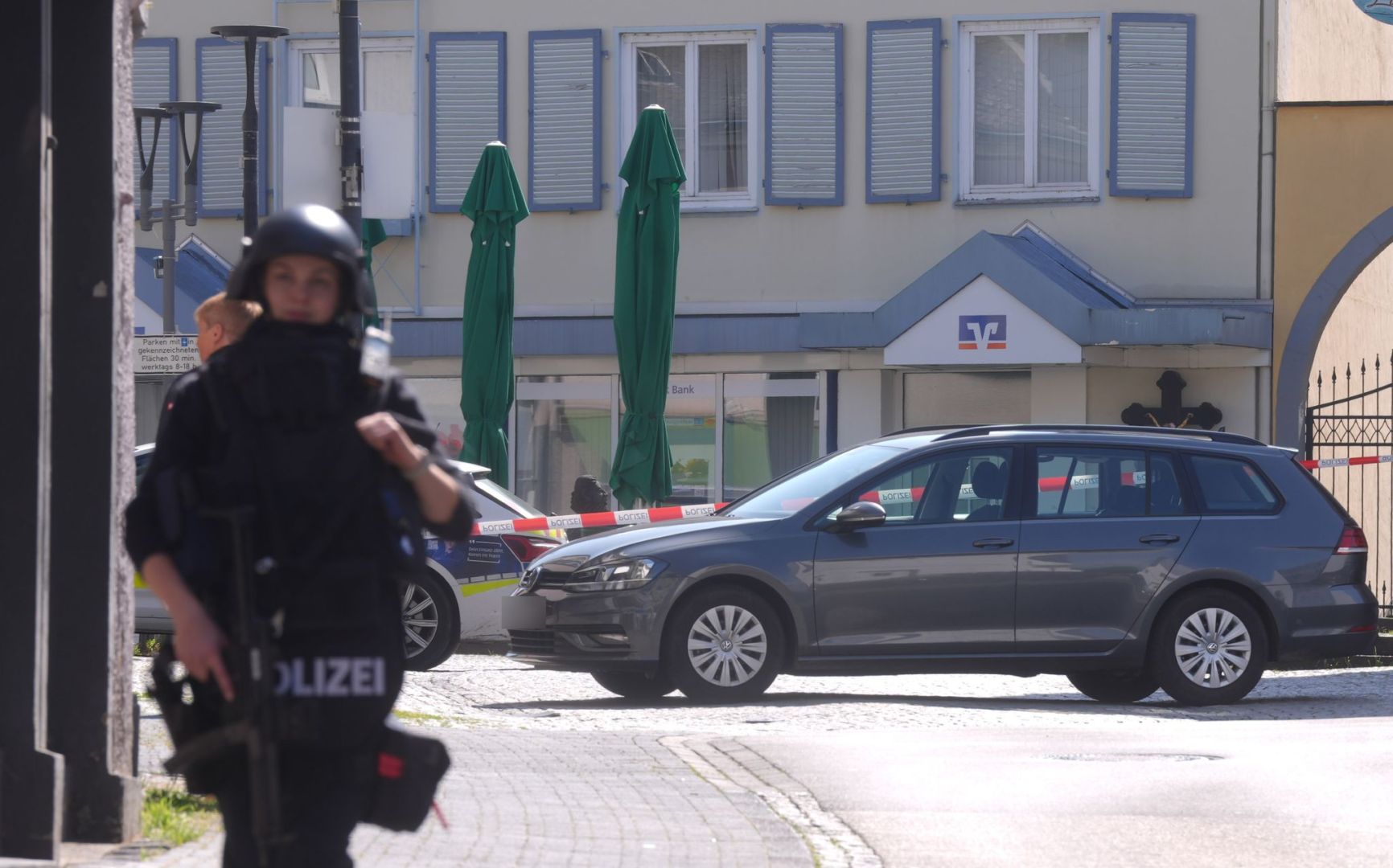 Geiselnahme in einer Bank im rheinland-pfälzischen Sinzig