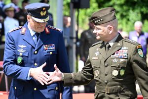 General Ingo Gerhartz und General Christopher G. Cavoli