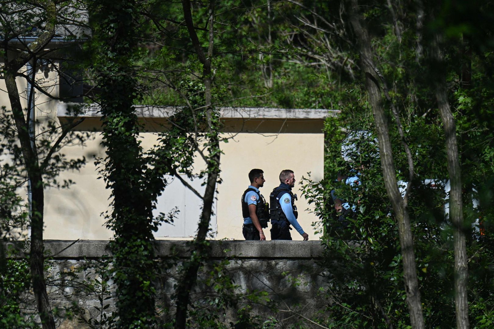 Gesuchter stellt sich nach Bluttat in französischer Moschee